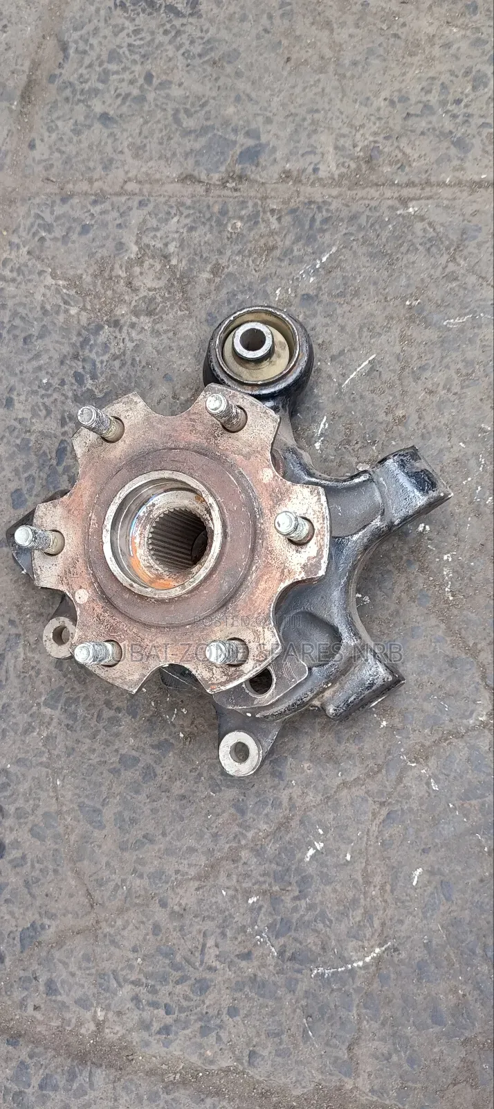Pajero V98 Rear Front Wheel Hubs.