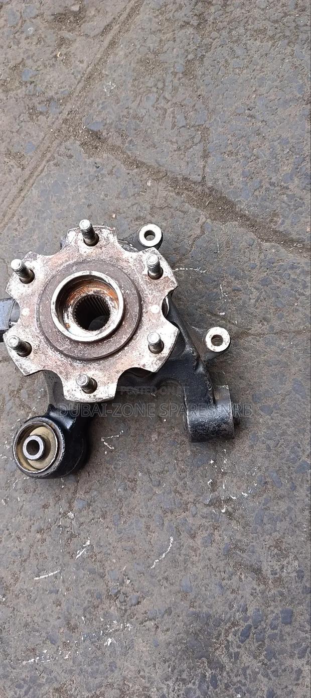 Pajero V98 Rear Front Wheel Hubs. - thumbnail 2