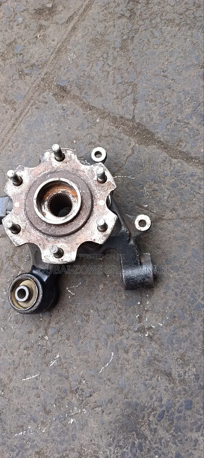 Pajero V98 Rear Front Wheel Hubs.