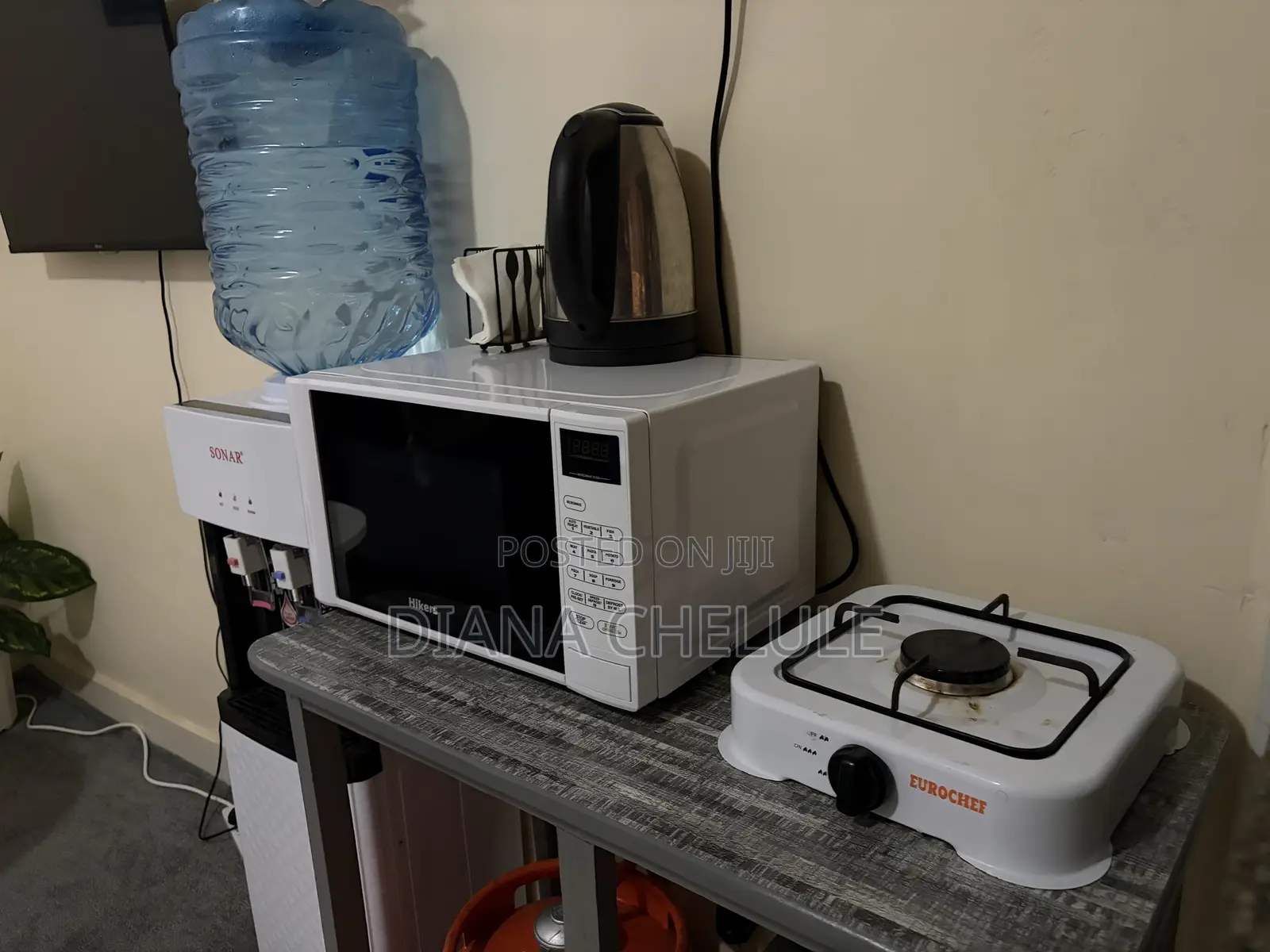 Clean Affordable Studios Airbnb Along 4th Avenue Rongai