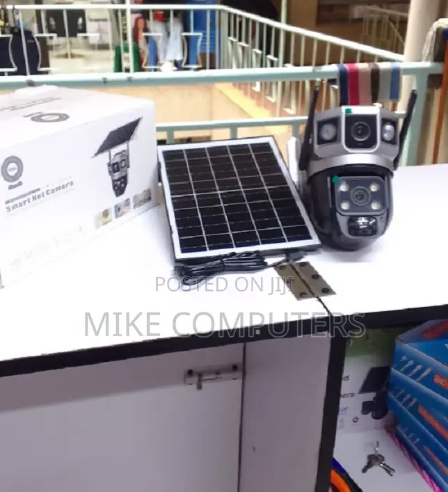 12x Zoom Solar PTZ Camera Dual Lens Dual Screen