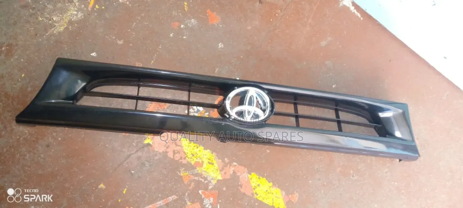 Corolla Ae 100 Grill (Black)