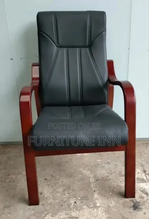 Conference Chair: Modern Leather Conference Chair