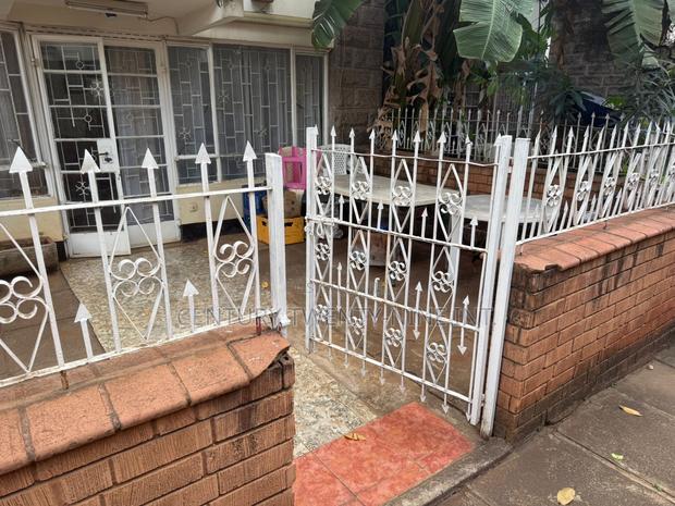 4bdrm Maisonette in Hirani Estate, Parklands/Highridge for sale