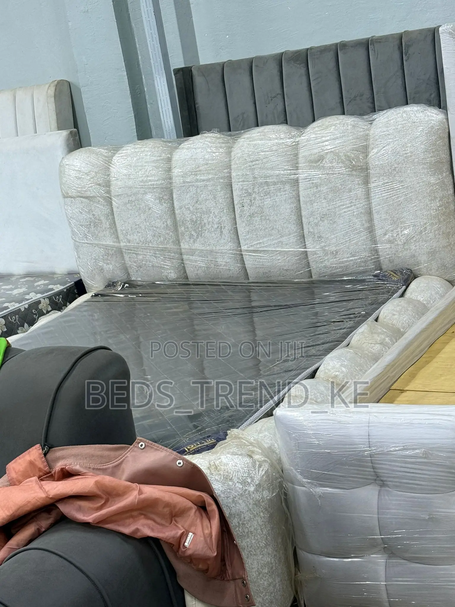 Charismatic 5 by 6 Bubble Bed