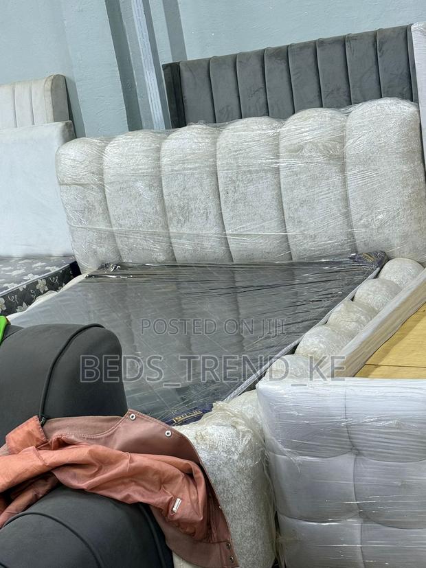 Charismatic 5 by 6 Bubble Bed