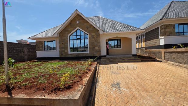 3bdrm Bungalow in Kimbo for sale