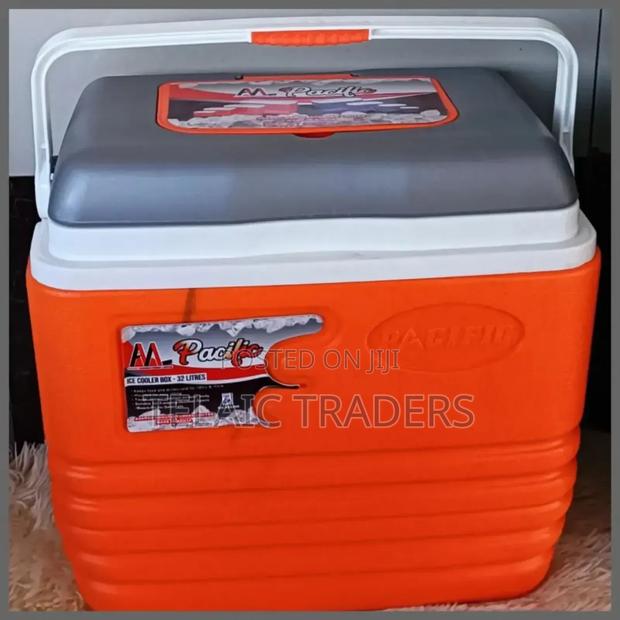 Pacific Cooler Box 32 Litres