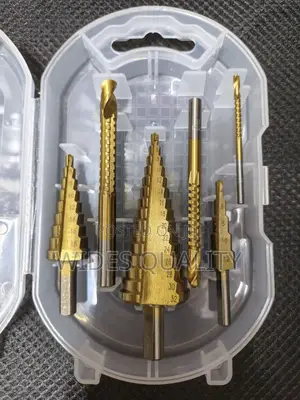 Step Drill Bits and Twist Drill Bits in a Plastic Case.