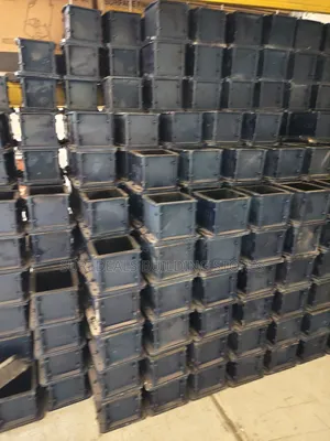 Cast Iron Cube Moulds "150×150×150mm".
