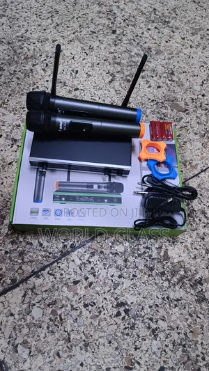Proffesional BNK 744 Wireless Microphone
