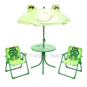 Suitable Kids Table and Chairs - thumbnail 2
