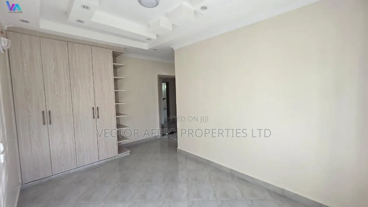 3bdrm Bungalow in Kimbo for sale