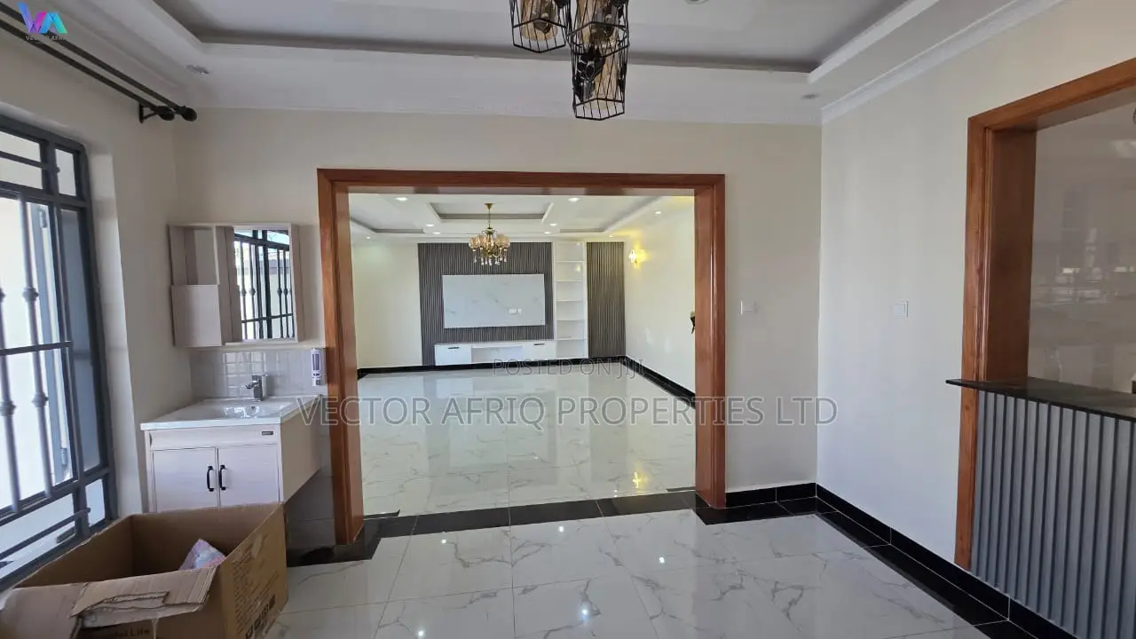 3bdrm Bungalow in Kimbo for sale