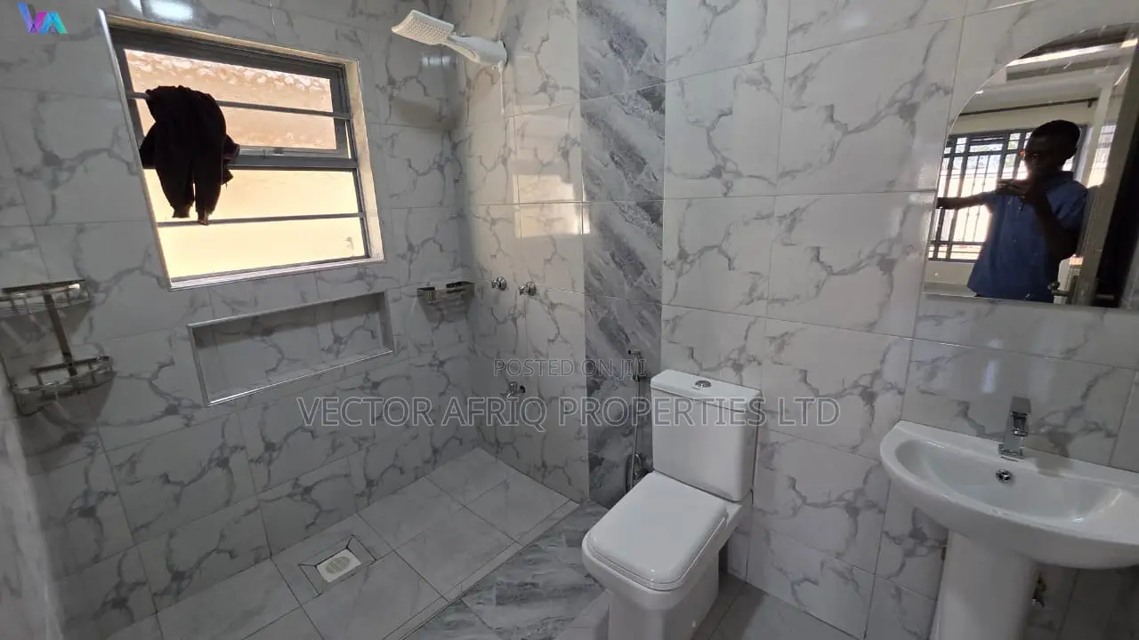 3bdrm Bungalow in Kimbo for sale