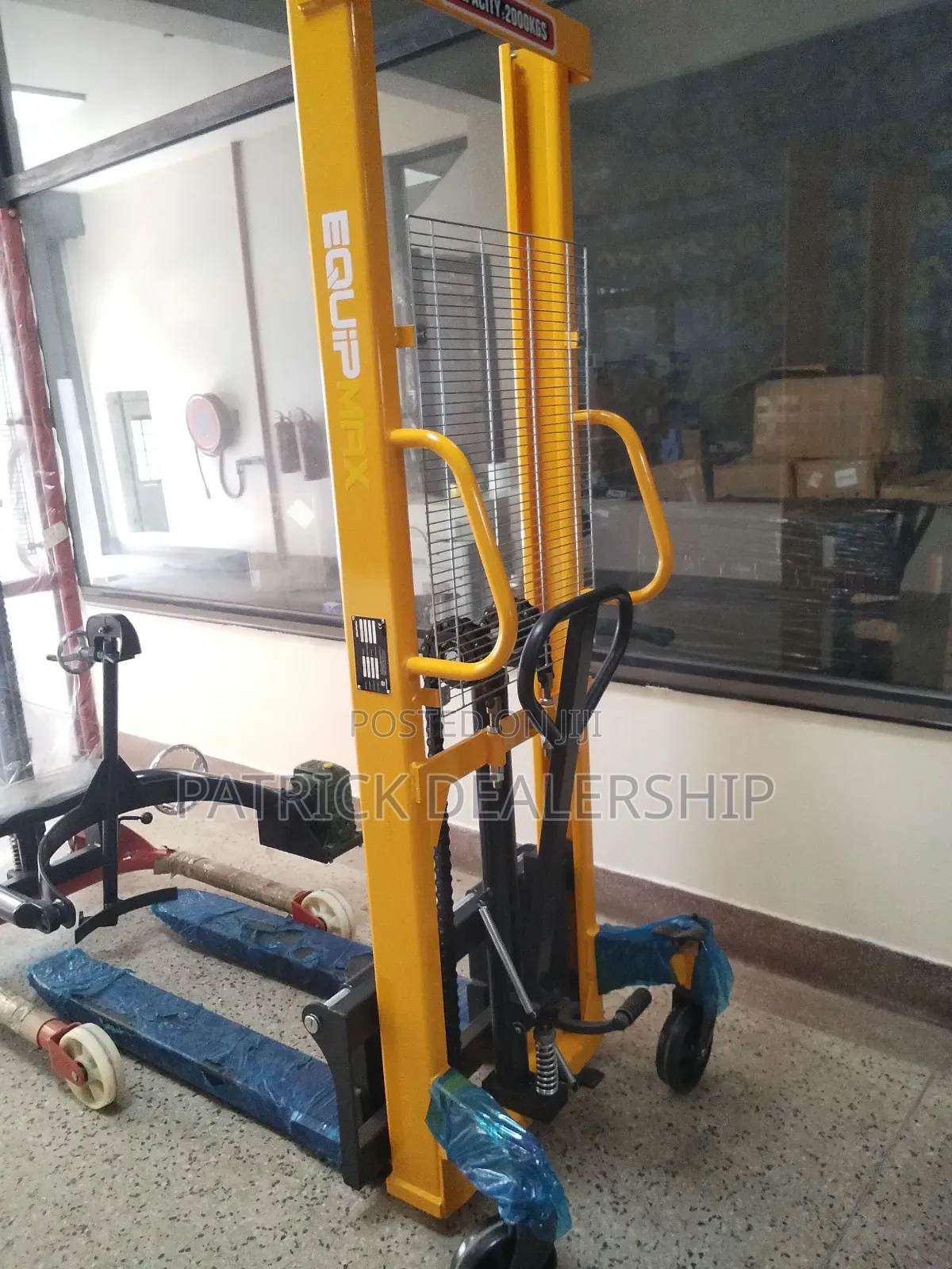 Hydraulic Lift Truck