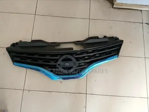 Front Grill Nv 200