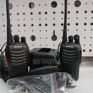 Baofeng Bf-888s 16ch Handheld 5km Range Voice Prompt Walkie Talkie*/*/