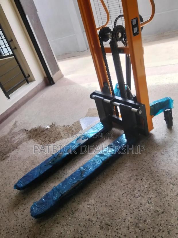 Push/Pull Manual Stacker - main view