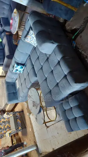 Unique Fancy 6 Seater Bubble L Seat
