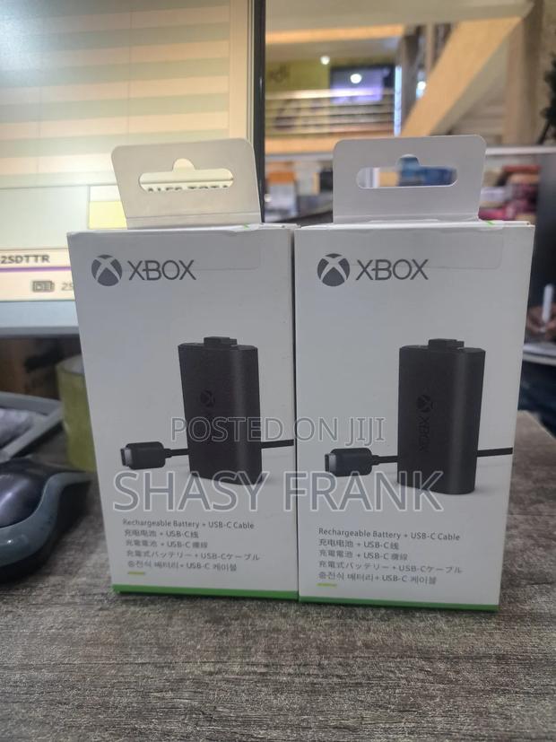 Xbox Charging Kit - main view