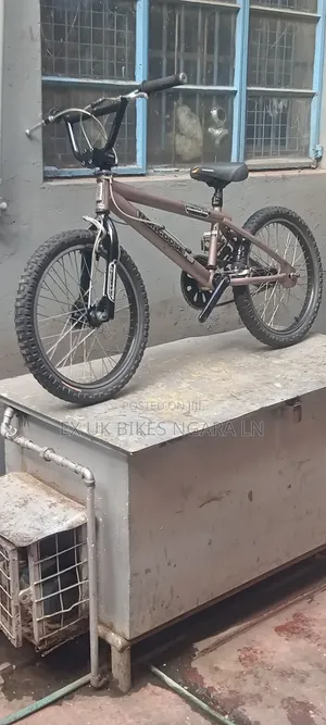 Ex Uk Size 20 BMX Mongoose