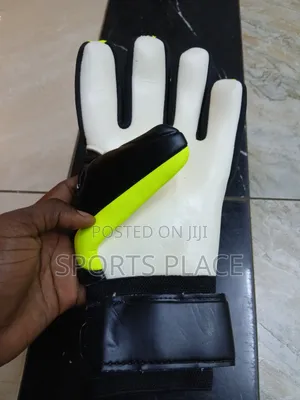 Uhlsport 360 Wrap Goalkeeper Gloves
