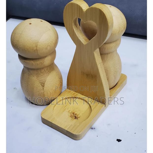 Bamboo Salt Shaker 2in 1 - main view