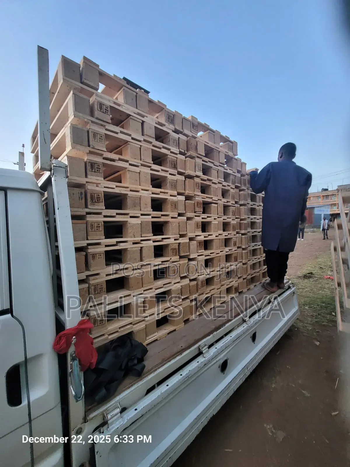 Wooden Pallets-Heavyduty, Pallet for Multiple Uses. 03