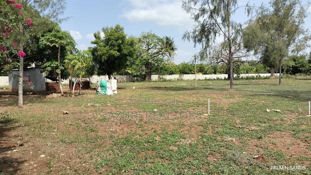 Half Acre Prime Land in Diani for Sale in Diani,Kenya - thumbnail 2