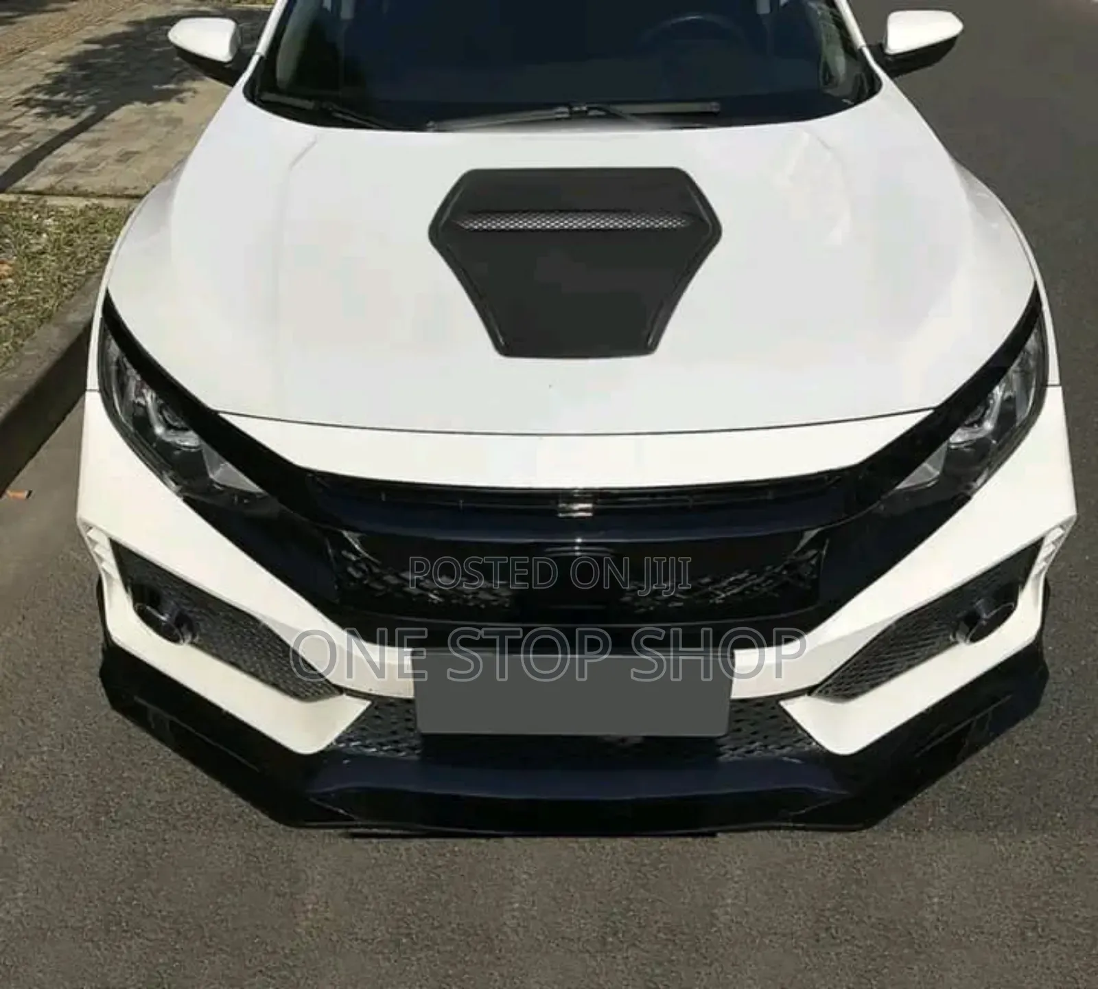 Unique Styling Bonnet Scoop