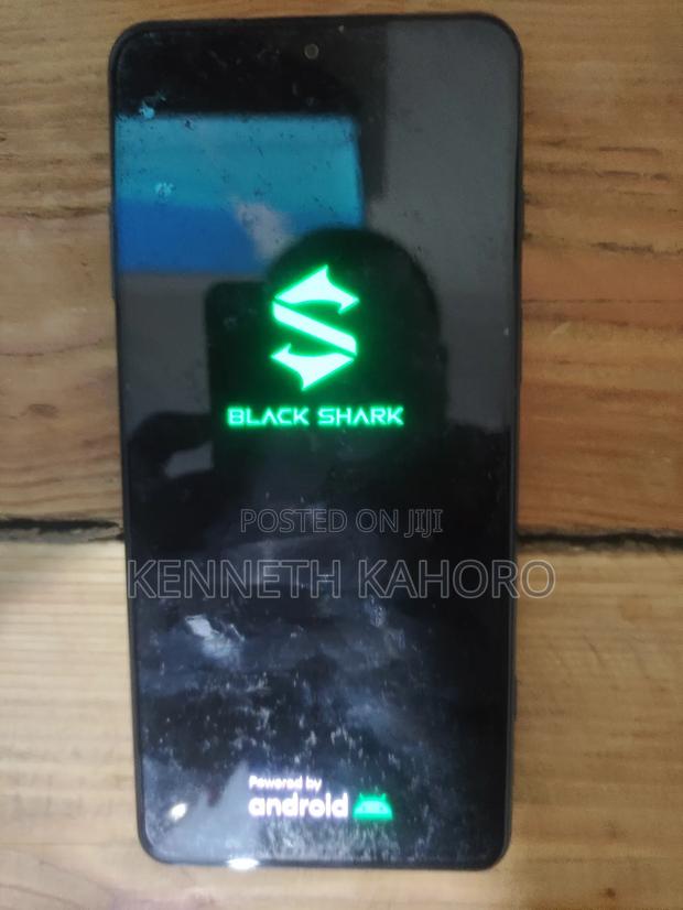 Xiaomi Black Shark 5 Pro 128 GB Black - main view