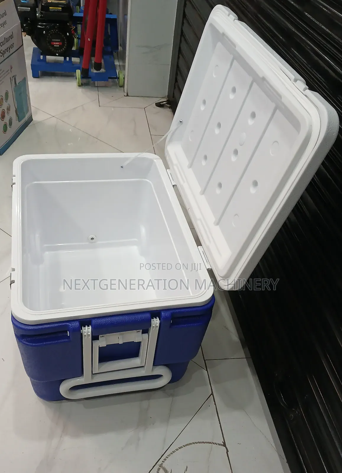 Premier 100l Cooler Box