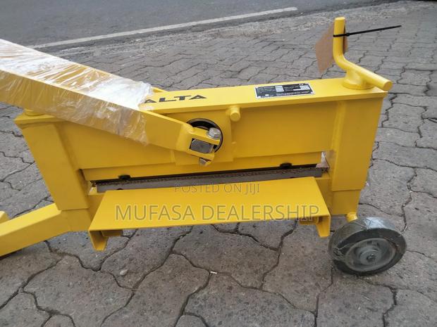 Masonry Block Splitter/Cabro Cutter Machine - thumbnail 3