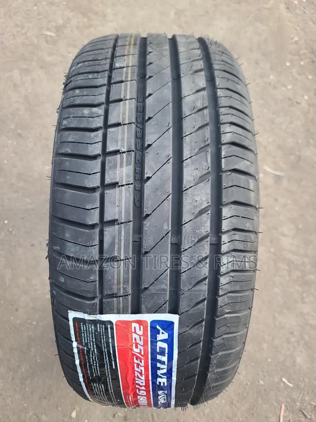 225/35r19 Vinmax Tires