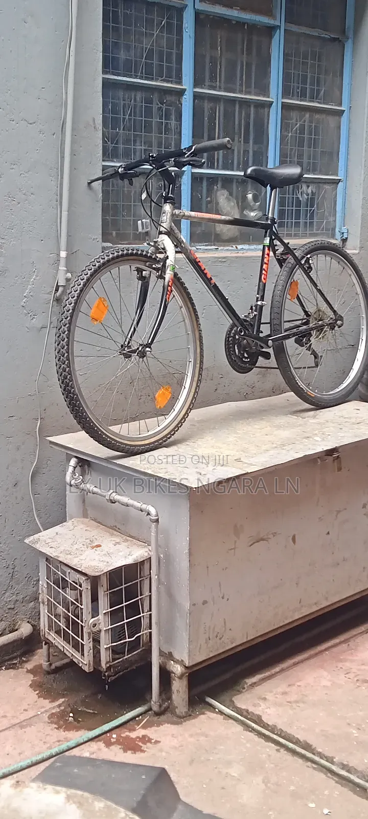 Ex Uk Size 26 Giant Mountain Bike