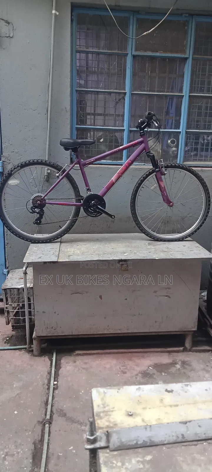 Ex Uk Size 26 Twilight Mountain Bike