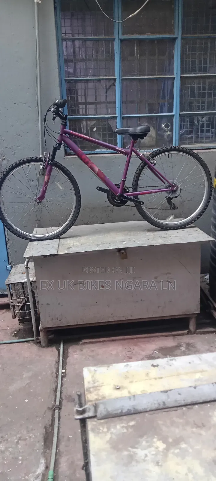 Ex Uk Size 26 Twilight Mountain Bike