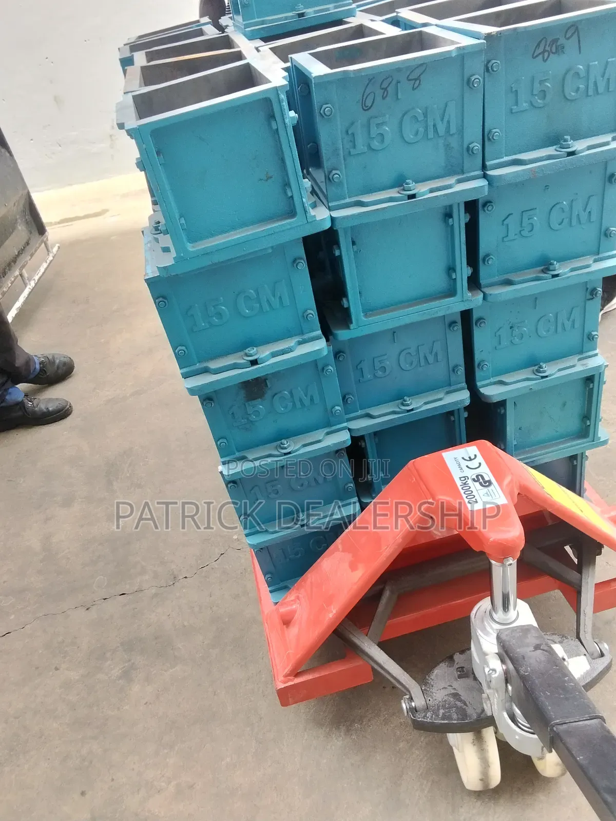 Cast Iron Cube Moulds