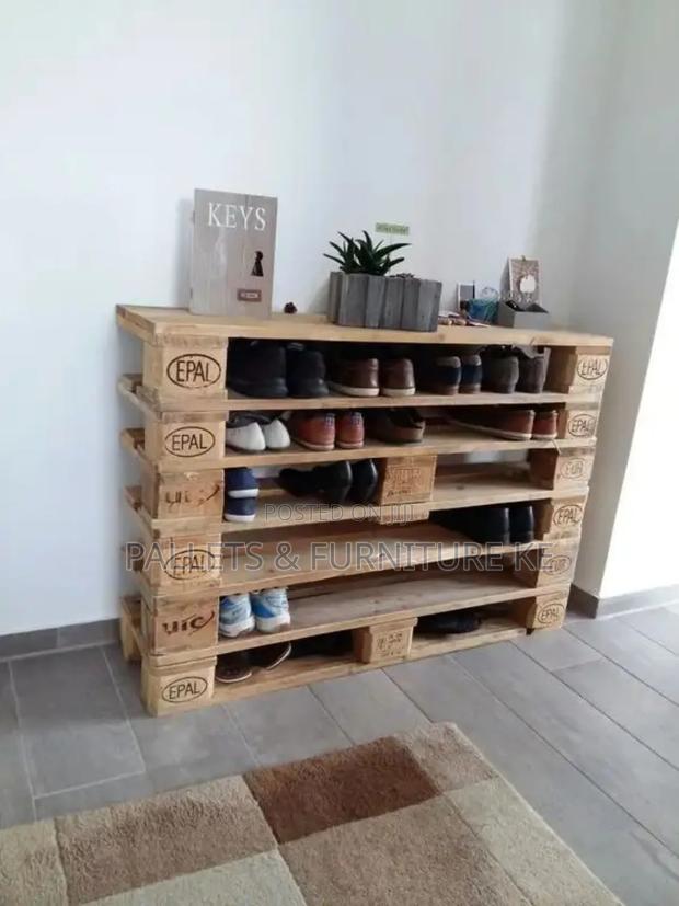 Multi-layer Wooden Shoe Stand