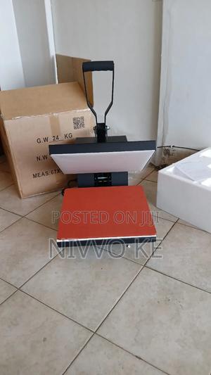 Compact Reliable 38×38cm Flat Transfer Press - thumbnail 2