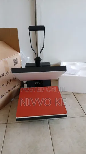 Compact Reliable 38×38cm Flat Transfer Press
