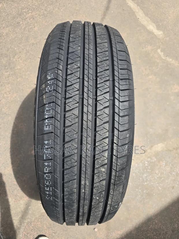 215/60r17 Lionloard Tyre - thumbnail 2