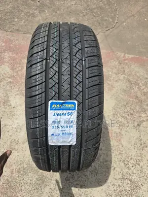 235/55r18 Maxtrek Tyre