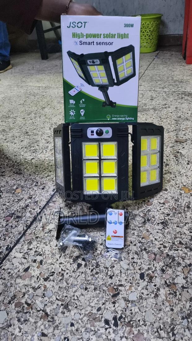 Affordable 500w Solar Flood Light - thumbnail 3