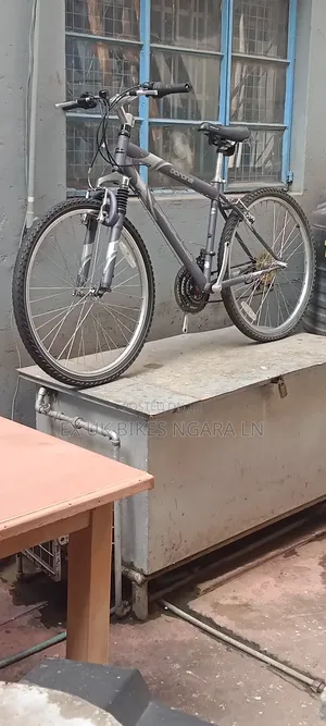 Ex Uk Size 26 Apollo Bicycle for Adults