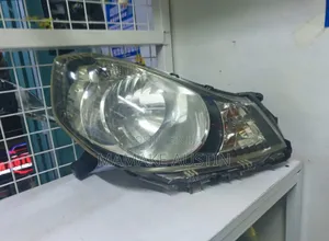 Headlight Nissan Wagon