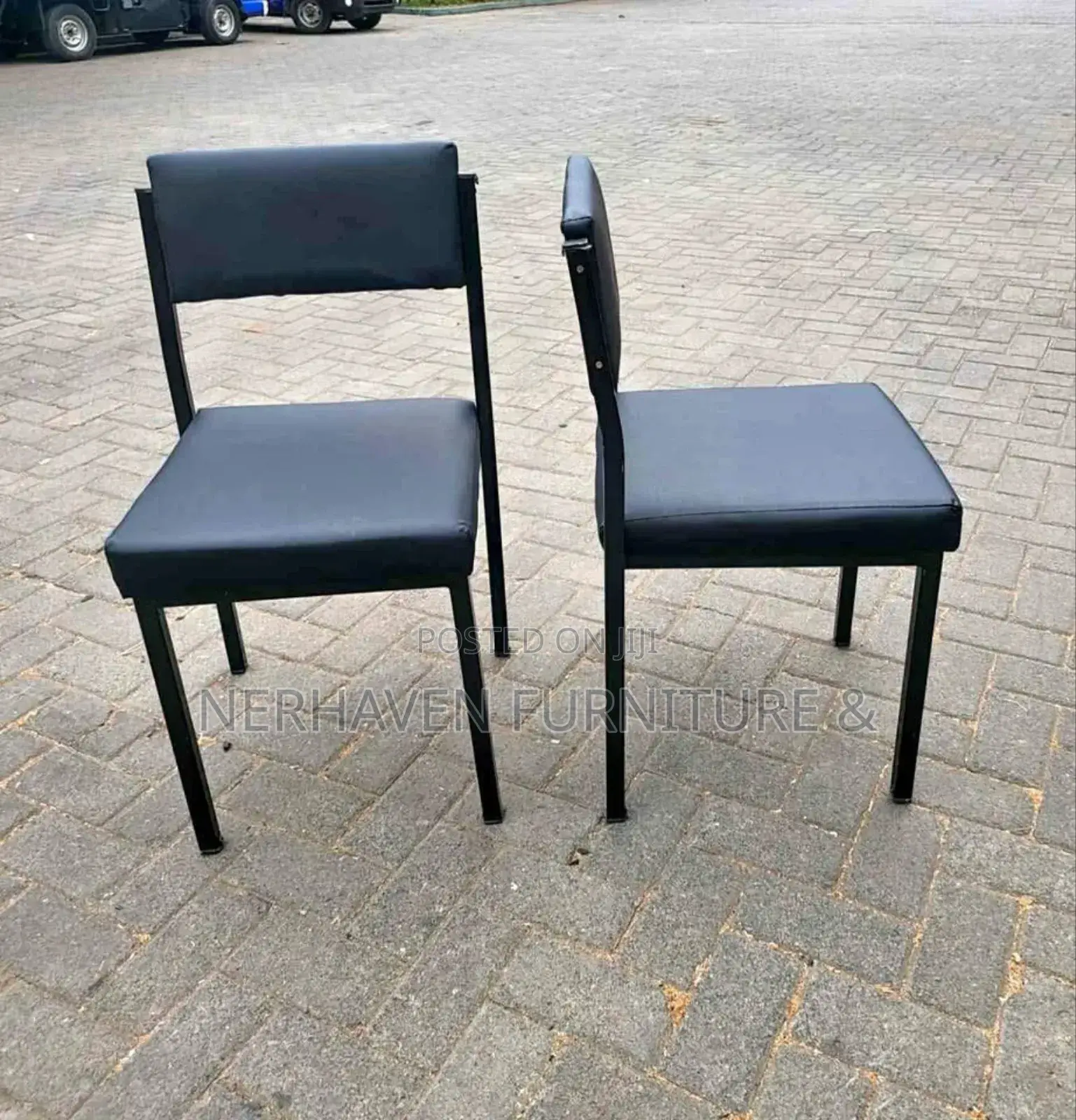 Non-Wheeled Office Chair – Strong Supportive