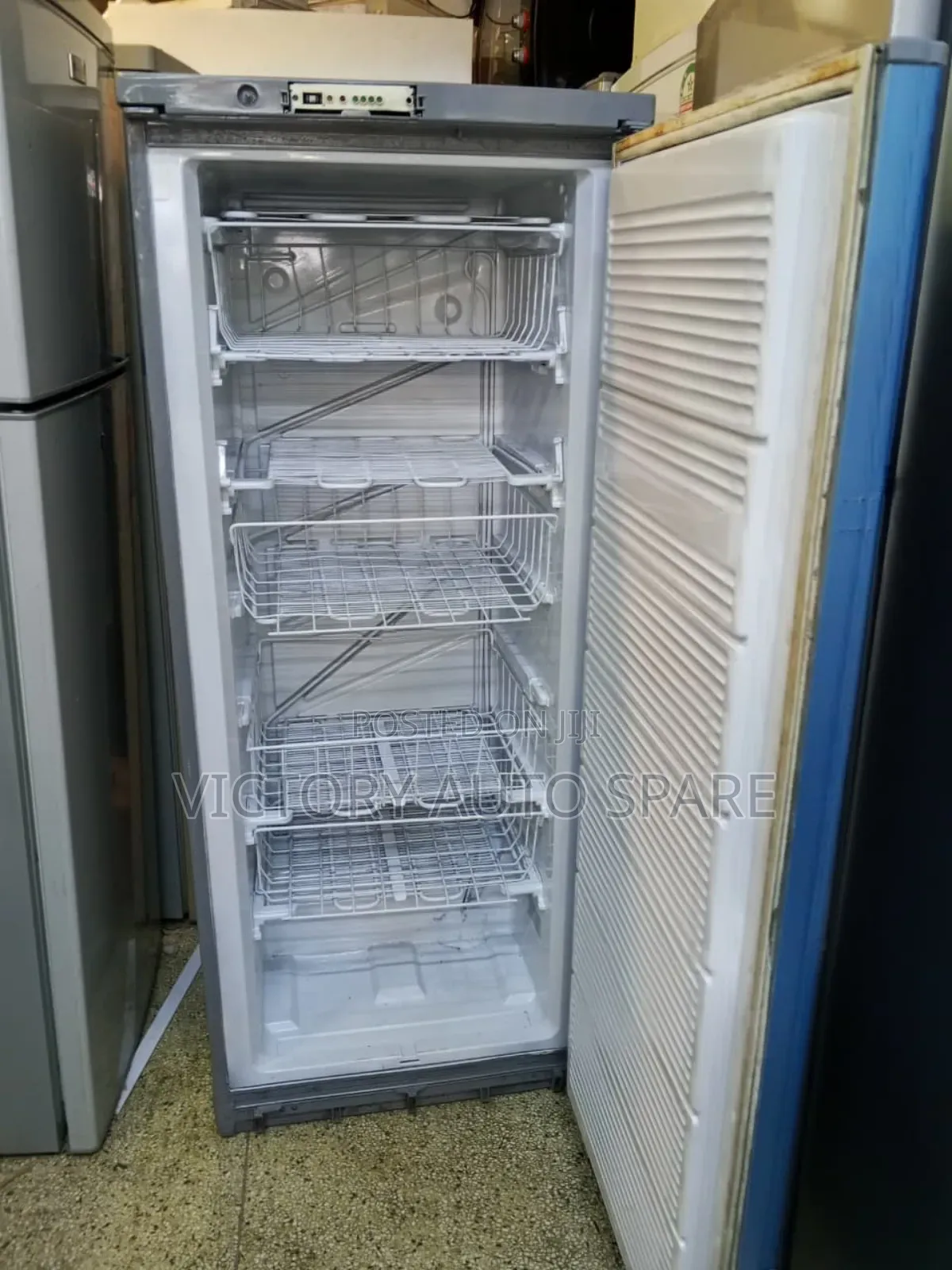 Exuk Upright Freezer(300l)