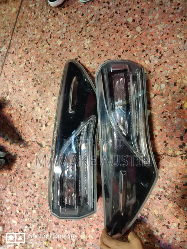 Toyota Harrier Taillight